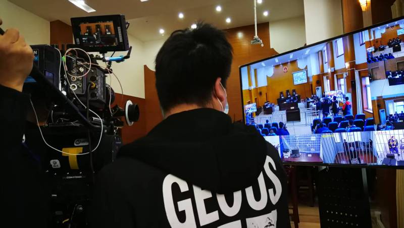 香格里拉县产品宣传视频制作方案：影棚级光影美学，赋予平价产品轻奢质感